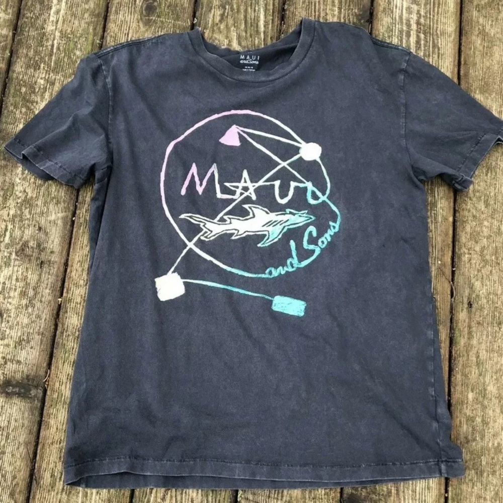 COPY - Sz M American Eagle x Maui and Sons T Shirt